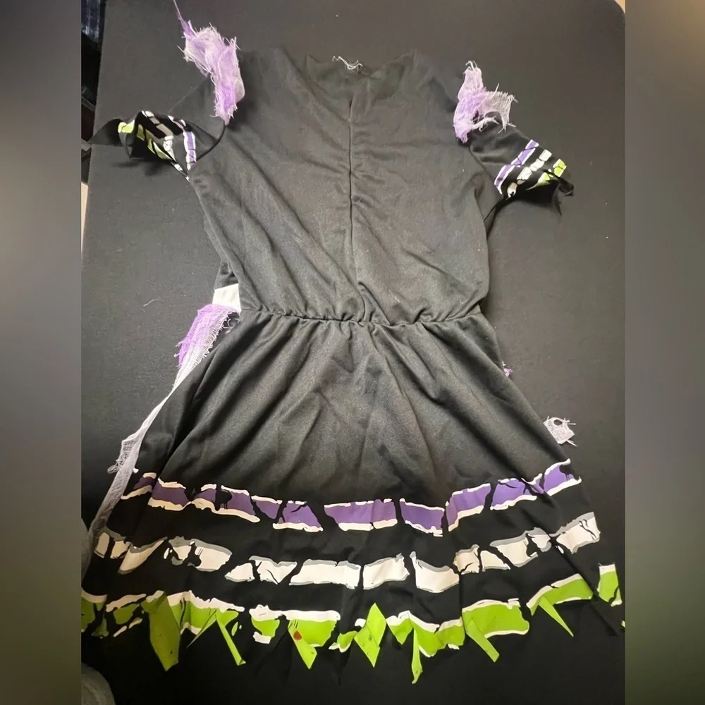 HALLOWEEN COSTUME “ZOMBIE FEAR LEADER” GIRLS SIZE LARGE 12-14 BLACK/PURPLE/GREEN